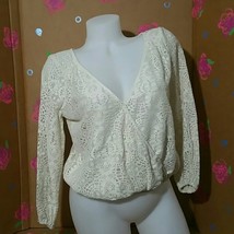American Eagle Outfitters Ivory Lace Top Small - $16.99