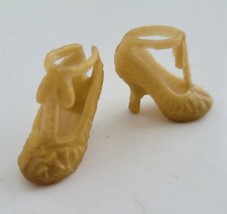 Hasbro DISNEY Doll Shoes ROYAL SHIMMER PRINCESS GOLDEN ELENA SHOES  Disney - $6.34