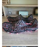 Athletic Works Men&#39;s Beach Water Shower Garden Slip-On Shoes Size 9/10 - $26.48 CAD