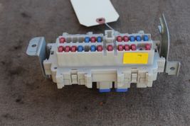 2005-2007 INFINITI G35  LEFT FRONT INTERIOR FUSE BOX JUNCTION RELAY K6231 image 3