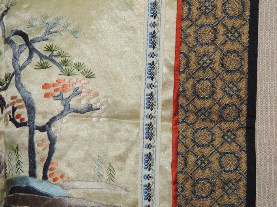 Chinese Silk Embroidery 12" Panel Tapestry Brocade Frame crane Vintage / Antique Item image 5
