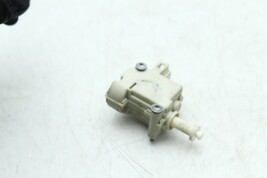 2006-2009 VOLKSWAGEN RABBIT REAR FUEL DOOR GAS LID OPEN ACTUATOR MOTOR H1730 image 6