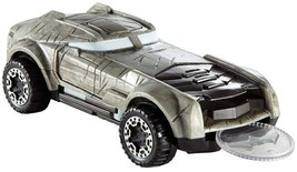 Hot Wheels DC Universe ARMORED BATMAN Vehicle - Fires Batarangs From Hoo... - £14.30 GBP