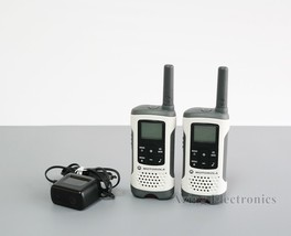 Motorola Talkabout T260TP 25 Mile 2-Way Radios (2-Pack) - £23.97 GBP