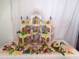 Playmobil 3019 Fairy Tale Royal Castle + Figures  retired model  + Accessories - £125.17 GBP