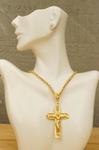 Vintage Monet Costume Jewelry Crucifix Catholic Christian Cross Pendant ... - $28.70