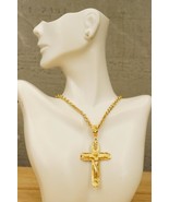 Vintage Monet Costume Jewelry Crucifix Catholic Christian Cross Pendant ... - £21.73 GBP