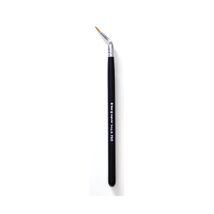 Royal &amp; Langnickel Silk Pro Applying Liner to Eye Corners Bent Eyeliner ... - $19.00