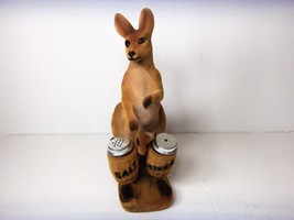 Kangaroo Salt &amp; Pepper Shakers Vintage Set Unused - £14.86 GBP