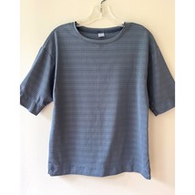 Gap Fit Sz XS Gray Stretch Perforated Sheer Eyelet Short Sleeve Sports S... - $10.00