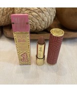 Pur Cosmetics X Barbie Iconic Lips in TRAILBLAZER Signature Semi-Matte L... - €25,07 EUR