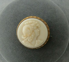 Antique Victorian Cameo White Milk Glass Face Brooch Gold Tone Frame 1.25&quot; Round - £39.16 GBP