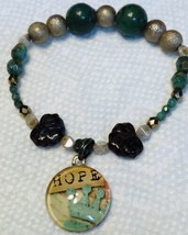 Hand Crafted Bracelet Hope Charm Marble Green Gold Black Glass Beads Stretch #20 - £4.62 GBP