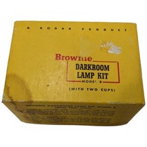 Kodak Brownie Darkroom lamp kit (2 Cup) w/ Plug In Adapter screw in Green Yellow - £15.80 GBP