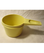 vintage Tupperware #762: Measuring Cup - 3/4 Cup - Pastel Yellow - £3.14 GBP