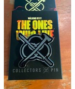 AMC TWD The Walking Dead The Ones Who Live Pin Supply Drop Michonne Rick... - $511.47 MXN