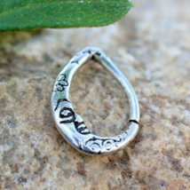 316L Stainless Steel Crescent Moon Teardrop Seamless Ring - £17.17 GBP