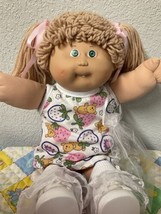 Vintage Cabbage Patch Kid Girl Wheat Poodle Hair Green Eyes Head Mold #5 1985 - £189.27 GBP