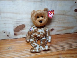Ty Collectible Beanie Babie Hero the UK Bear - $7.26