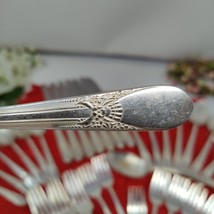 Vintage Wm Rogers Beloved Silverplated 33 Piece Flatware Set - $49.98