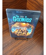 The Goonies (4K UHD Disc)-Brand NEW (Sealed)-Free Shipping with Tracking - £18.66 GBP