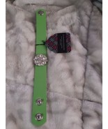 Paparazzi Show Stopper Green Urban Bracelet - $241.33 MXN