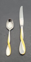 Set 2 Oneida Golden Aquarius Stainless Knife &amp; Spoon Gold Accent Usa Flatware - £14.85 GBP