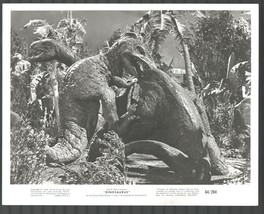 Dinosaurus 8x10 Movie Still Fantasy - £58.08 GBP