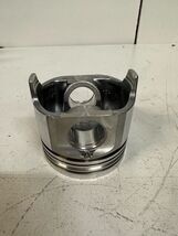 MAHLE Piston 104 L 34 41 | G8021| 030" Camside | 1442003 - $58.83