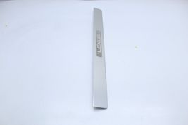 06-11 LEXUS GS300 GS450H REAR RIGHT PASSENGER DOOR SILL SCUFF PLATE Q0247 image 3