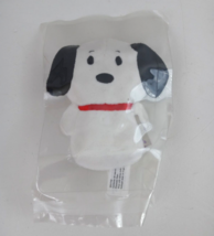 New Hallmark Itty Bittys Peanuts Snoopy 4.5&quot; Mini Bean Bag Plush Factory... - $348.95 MXN