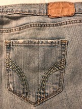 Hollister Women&#39;s Jeans Distressed Boot Cut Jeans Junior Size 5 X 30 - £16.55 GBP