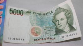 Vintage 5000 Banca D'Italia Lire Cinqemila Foreign Money Banknote 1985 5D281693U - £7.88 GBP