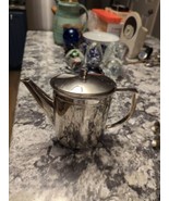 vintage 7  silver plate teapot, unique shape - $644.35 MXN