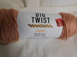 Big Twist Shine Coral Dye lot 34/3841 - £4.56 GBP