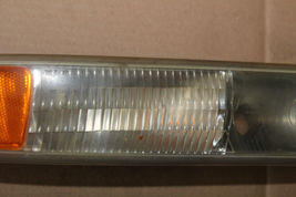 1999-2000 SILVERADO V8 SIDEMARKER LIGHT BLINKER LAMP SIDE MARKER PASSENGER 1810 image 3