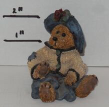 Vintage Boyds Bears 1996 Girl bear wearing Hat and Sweater 2" Statue Rar... - $14.80