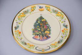 Vintage Lenox Holiday Christmas Tree Around the World Collector Plate 2001 Japan - £77.84 GBP