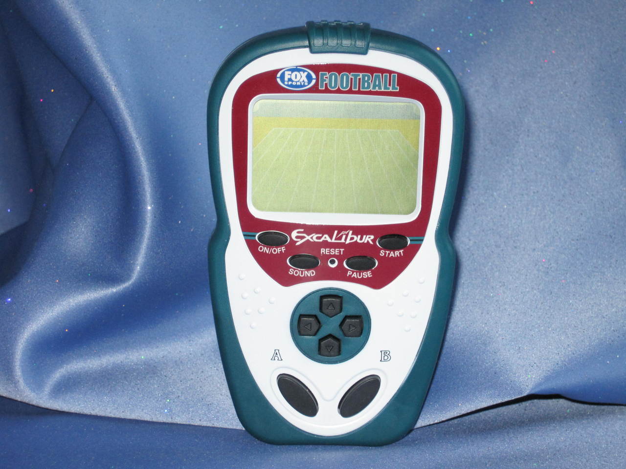 Football Electronic Handheld Game by Fox Sports. - £19.95 GBP
