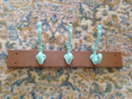 turquoise colored beach decor wall rack 3 hook for clothing, keys, jewelry - £23.44 GBP