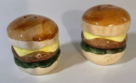 Salt and Pepper Ceramic Cheeseburger small size made in Taiwan - £5.43 GBP