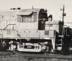 Louisville &amp; Nashville Railroad LN L&amp;N #1621 U25B Locomotive Photo - £7.63 GBP