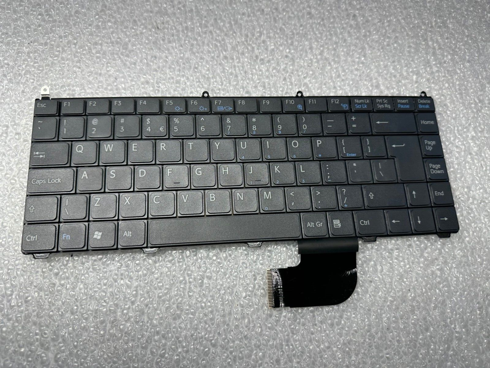 Sony Vaio VGN-AR VGN-FE Laptop Keyboard - $20.00