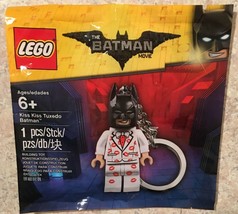 New LEGO Kiss Kiss Tuxedo Batman Minifigure Keychain - New - £7.81 GBP