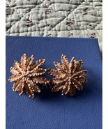 Starflower Clip Earrings Golden Starburst Earrings 1972 AVON Vintage - €16,92 EUR