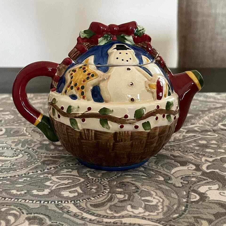 Primary image for Debbie Mumm Mini Teapot Collector Series Christmas Basket