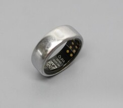 Oura Ring Gen3 Horizon Size 8 - Silver JZ90-51384-08 Ring Only image 4