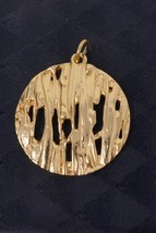 Trifari Gold Tone Round Pendant - €27,59 EUR