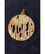 Trifari Gold Tone Round Pendant - €27,99 EUR