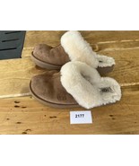 READ Ugg Australia Women&#39;s Sheep Skin /Suede Slippers House Shoes Slip O... - £23.46 GBP